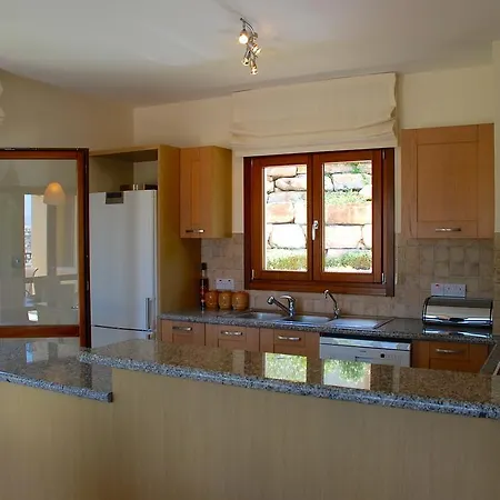 Villa 3 Bedroom Minami With Stunning Views, Aphrodite Hills *